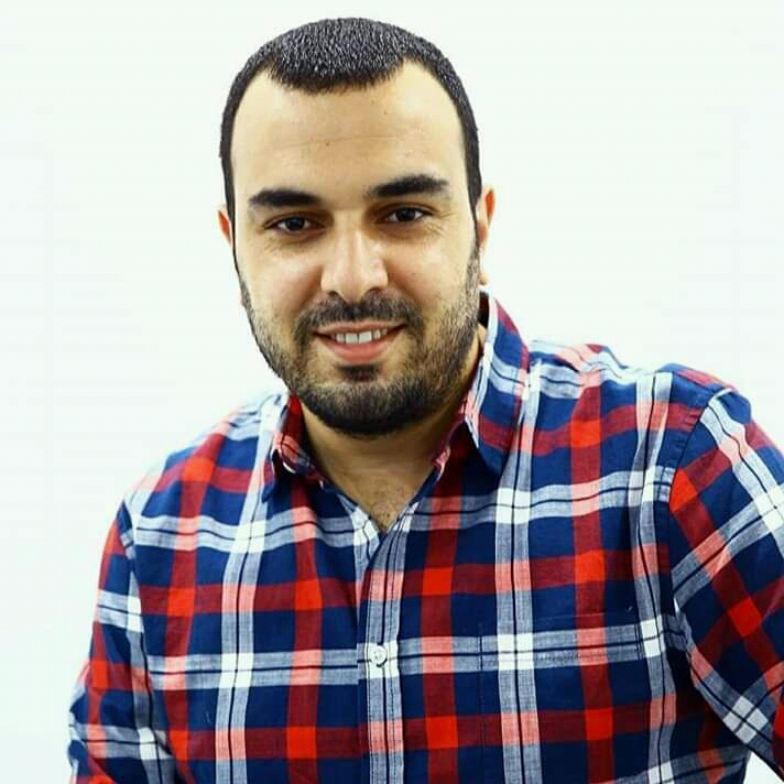 “عاش الملك”