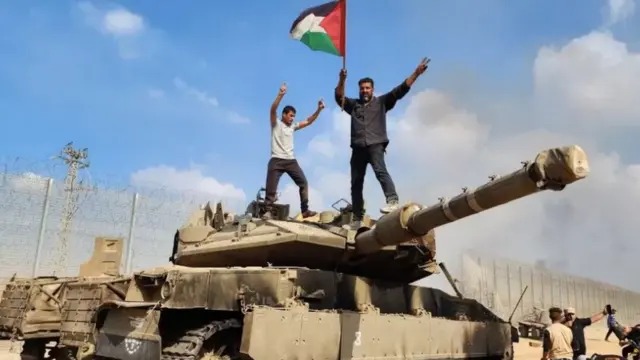الحرب على غزة مباشر.. شهداء بالقطاع وسلسلة غارات عنيفة على لبنان