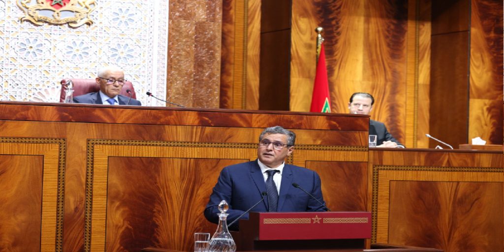 رئيس الحكومة يبرز الدور الحيوي لقطاع الأدوية والمنتجات الصحية كرافعة أساسية لتحقيق السيادة الدوائية