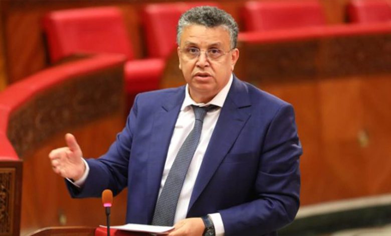 بعد تماديه في تحدي المغاربة وإثارة الجدل باستهدافه الدين ، هل يتدخل امير المؤمنين لوضع حد لخرجات الوزير وهبي ؟