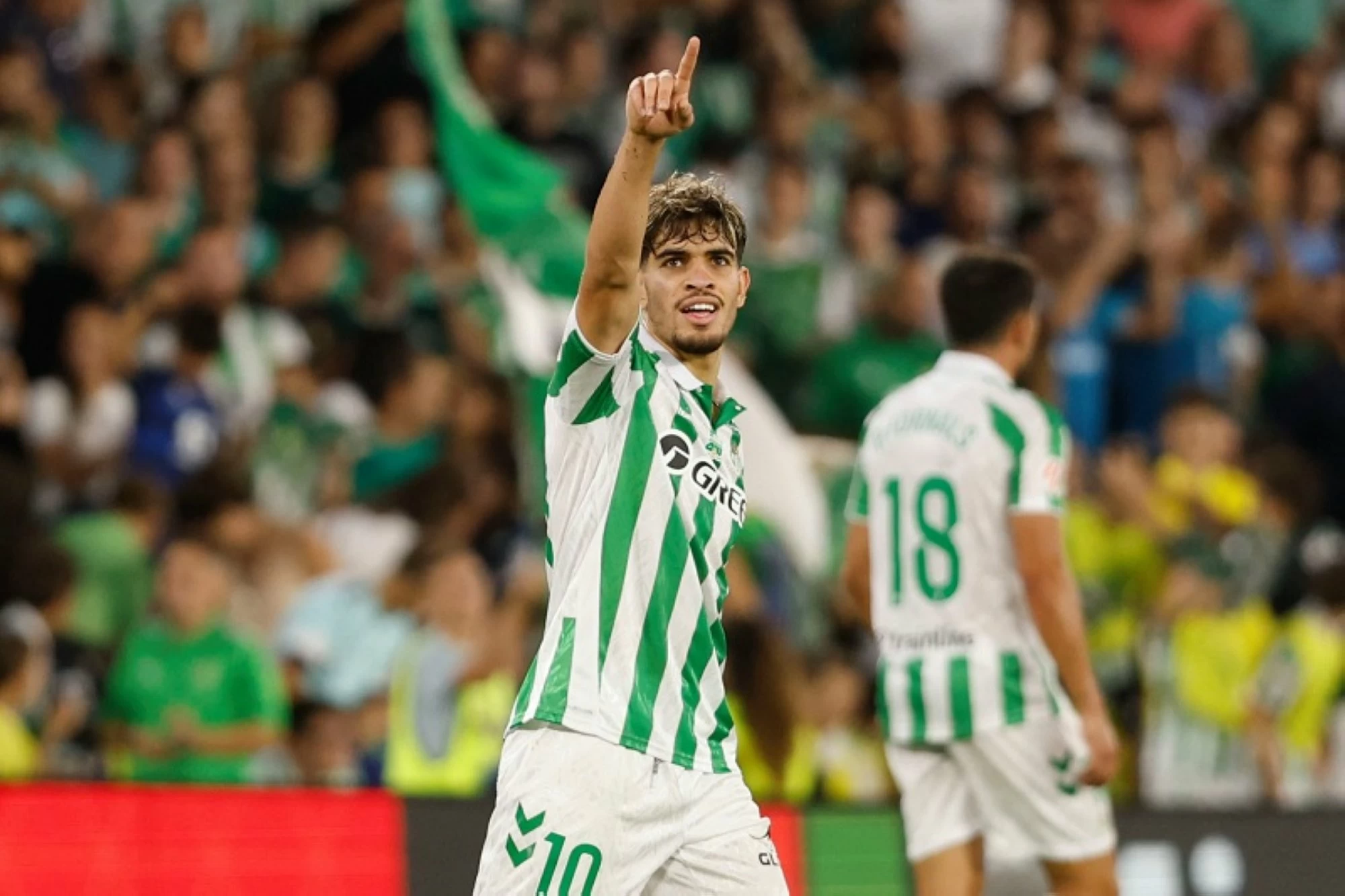 الزلزولي يواصل التألق ويُسجل هدفاً حاسماً ليقود ريال بيتيس لاكتساح مايوركا (3-0)