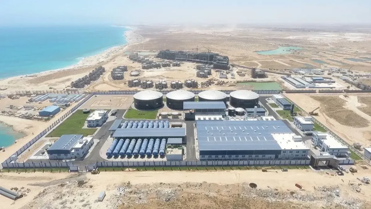 المغرب نموذج رائد.. السنغال تسعى لتعزيز التعاون الثنائي في مجال تحلية مياه البحر على هامش المؤتمر العالمي للماء بمراكش