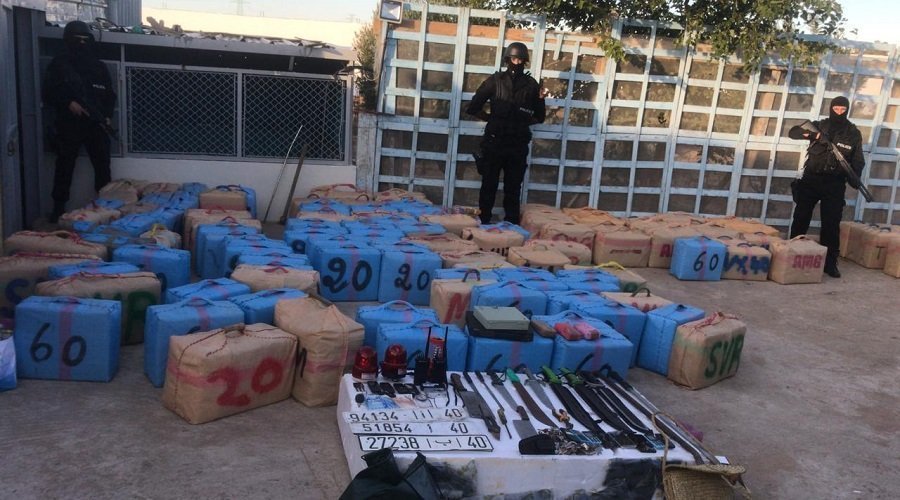 طنجة المتوسط.. “اليقظة الأمنية” تحبط تهريب أزيد من 8 أطنان من مخدر “الشيرا” نحو أوروبا