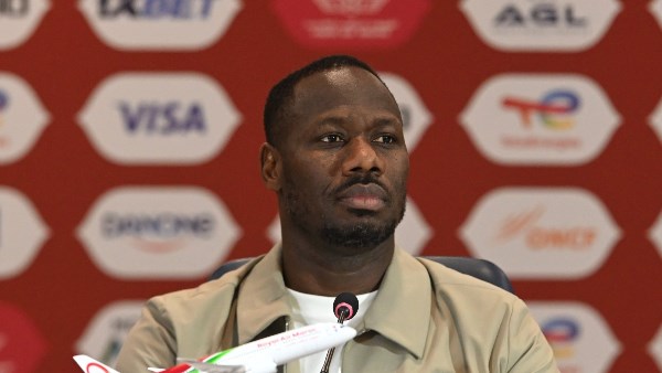 مدرب السنغال قبل النهائي: المغرب رفع سقف الكرة الإفريقية.. ومواجهته أمام جمهوره “تحدٍ هائل”